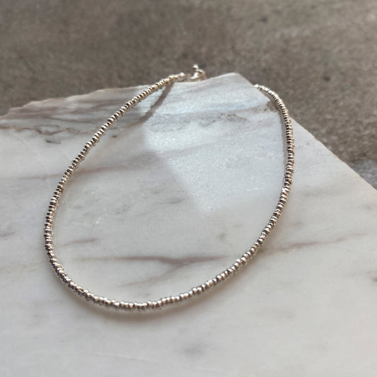 Pulseras Lisa mostacilla plata